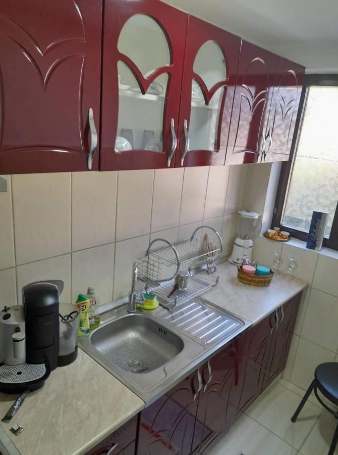 Stan Na Dan Gornji Milanovac-Centar-Nova Gradnja Apartment Exterior photo
